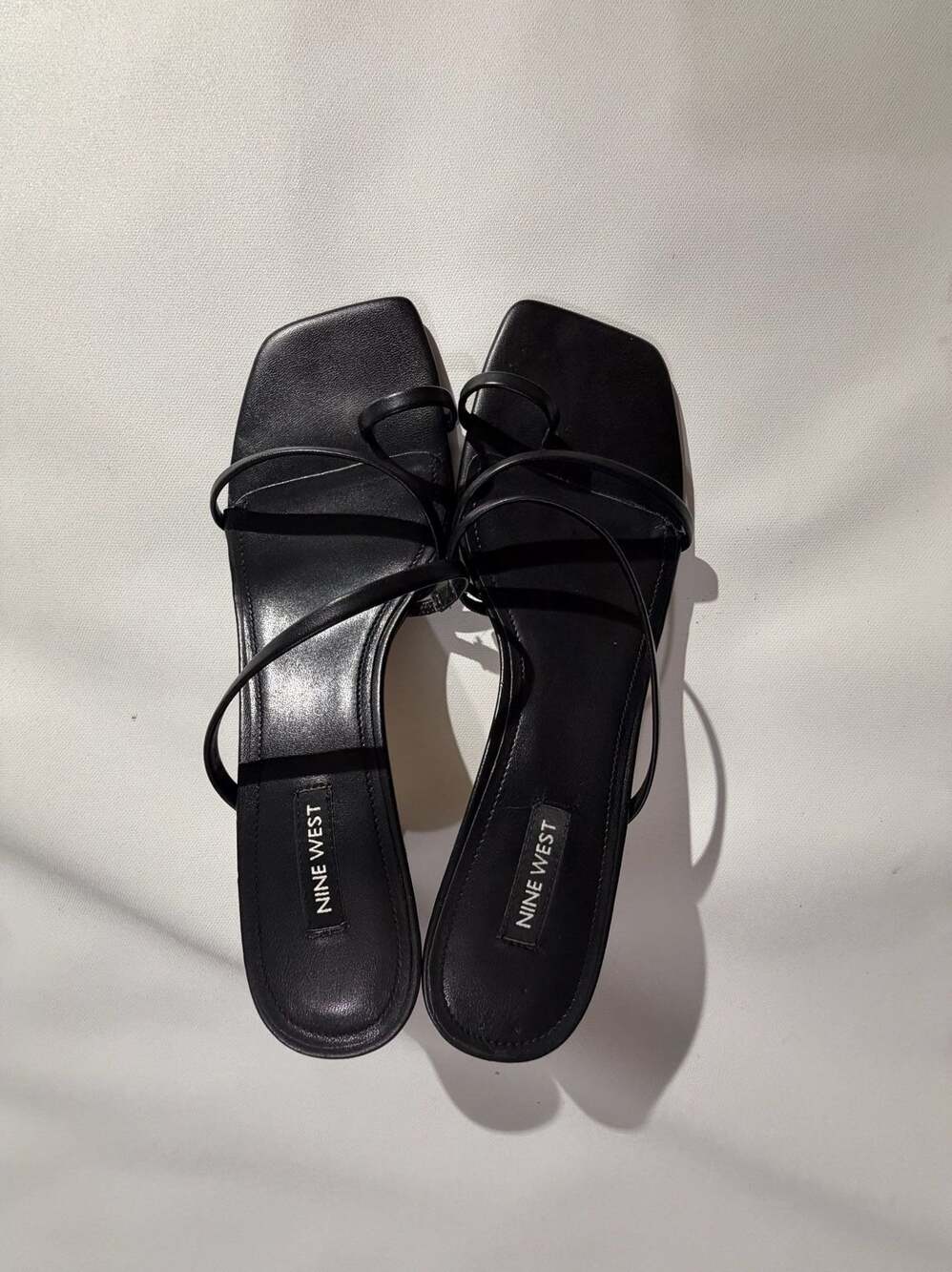 Nine West Womens 7.5M Black Strappy Square Toe Heeled Sandals